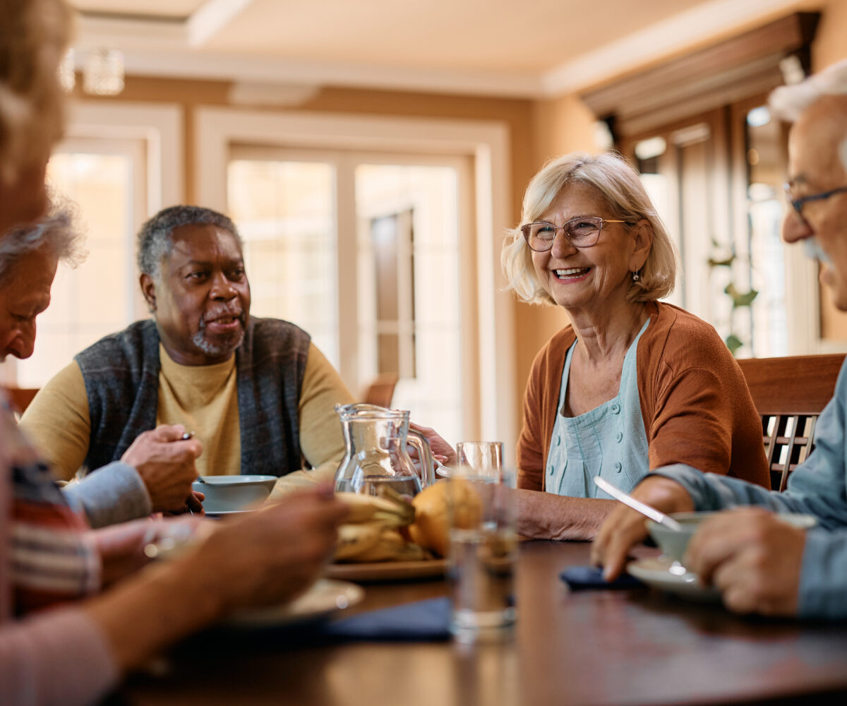 senior living communities near me offering dining and social activities